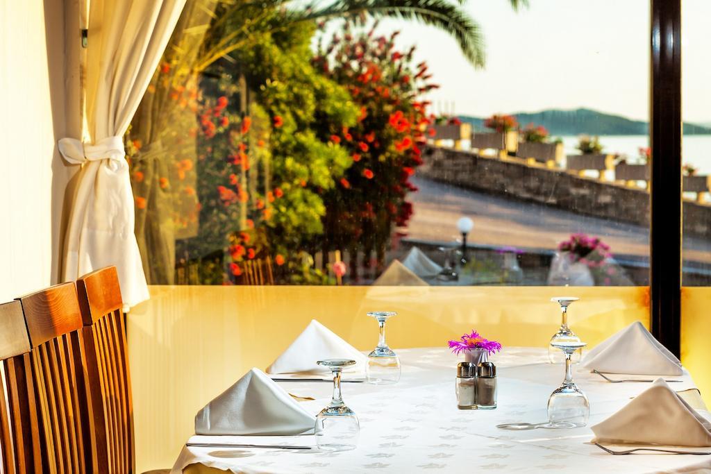 Xenios Theoxenia Hotel อูรานูโปลี ภายนอก รูปภาพ